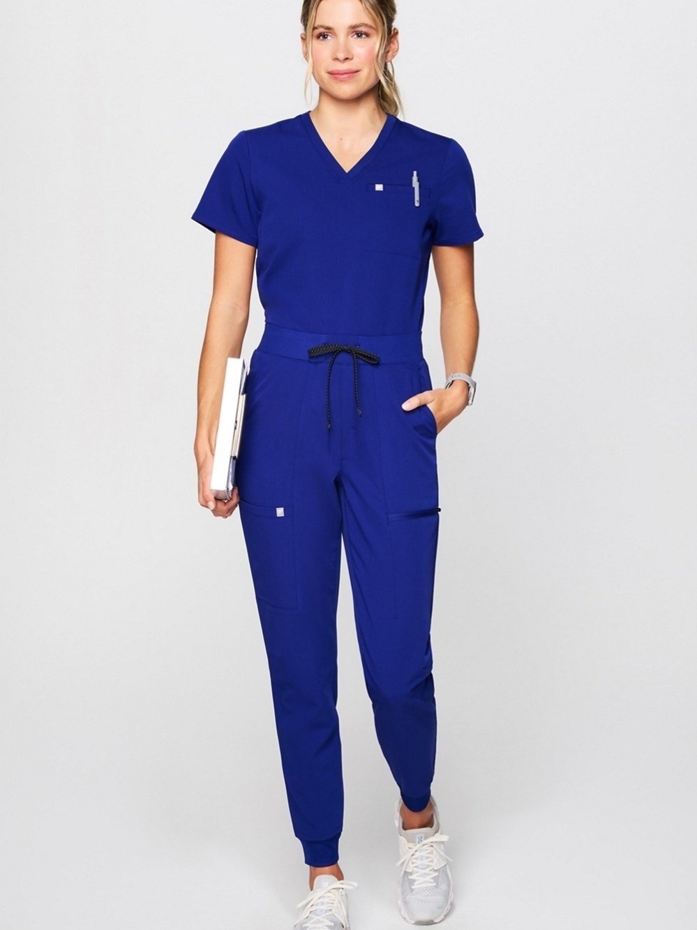 Fabletics Medical Scrub bundle in galaxy blue - Picture 3 of 8